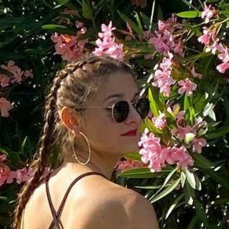 Naakte gelekte OnlyFans-foto van Nina Joy