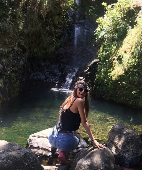Naakte gelekte OnlyFans-foto van Nina Joy