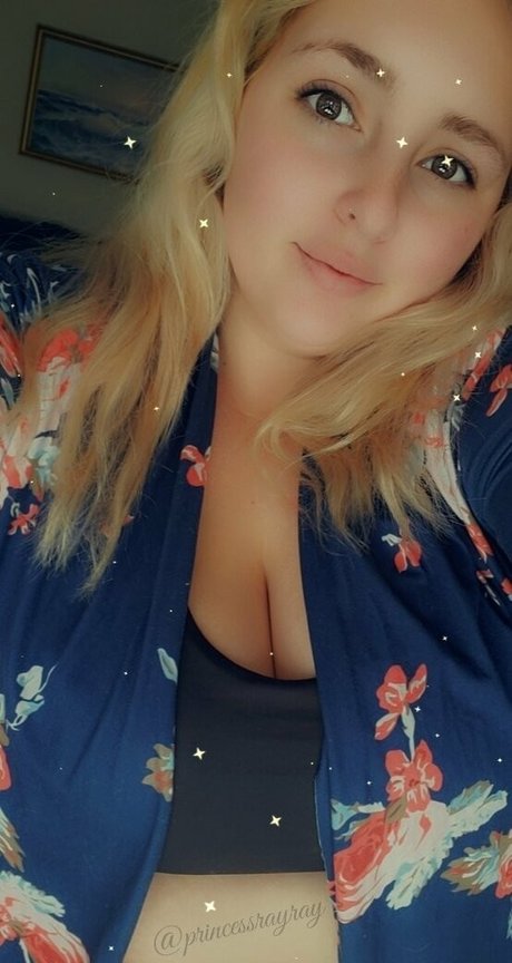 Naakte gelekte OnlyFans-foto van Marriedslvtfree