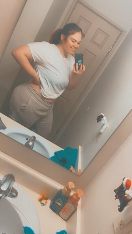 Naakte gelekte OnlyFans-foto van Msrosalynquinn555