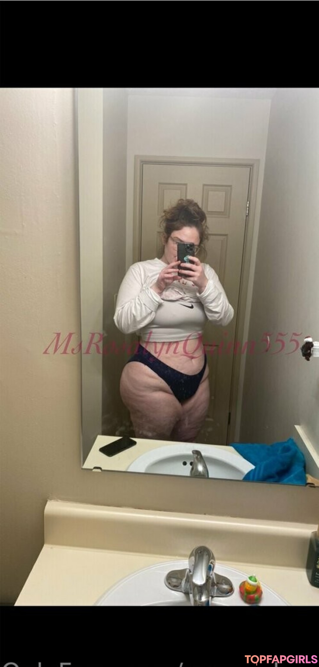 Naakte gelekte OnlyFans-foto van Msrosalynquinn555 #19 Naakte gelekte OnlyFans-foto van Msrosalynquinn555 #19