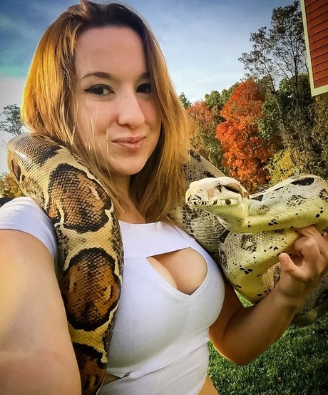 Naakte gelekte OnlyFans-foto van Krisea Marina