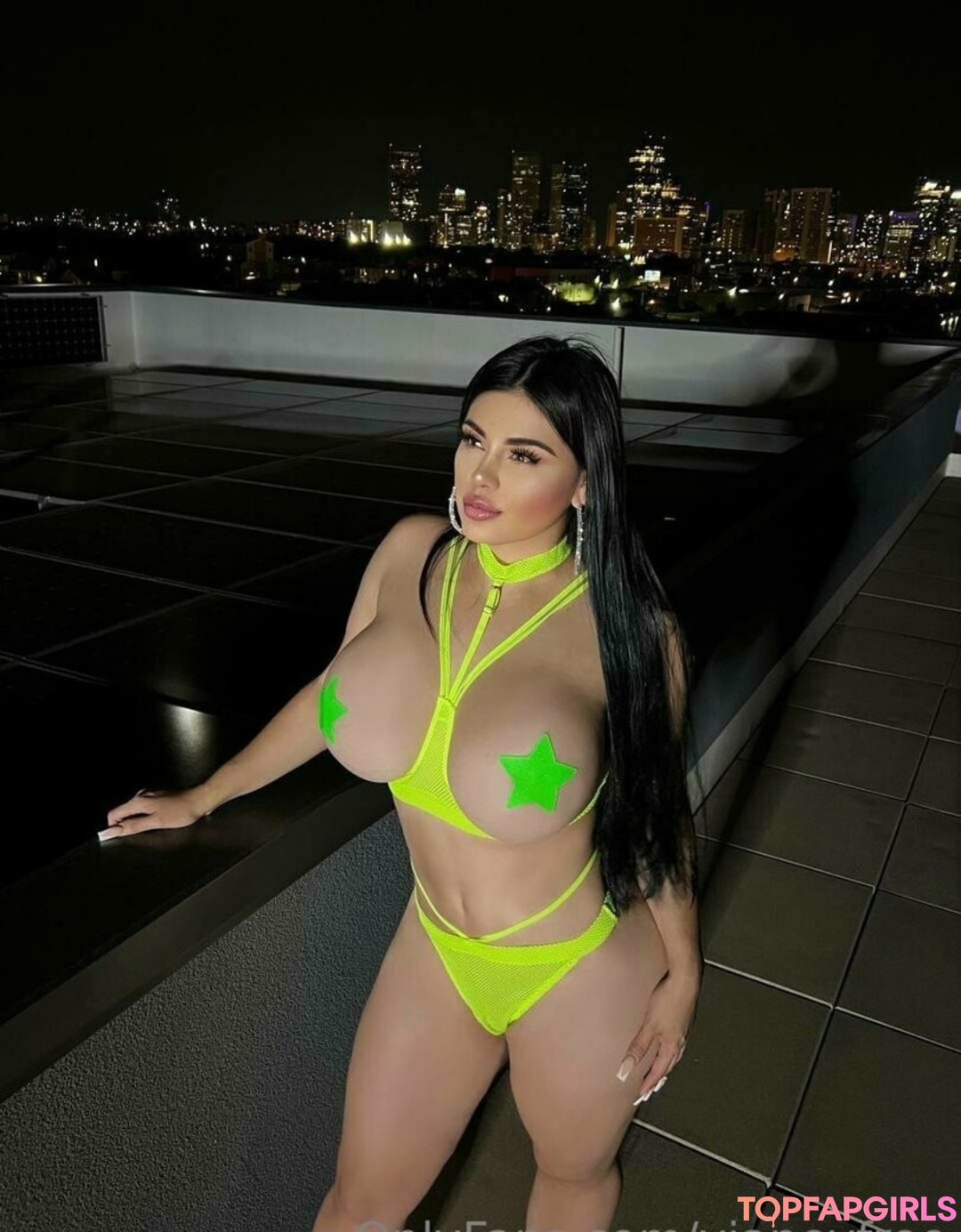 Naakte gelekte OnlyFans-foto van Vianeyfree #195 Naakte gelekte OnlyFans-foto van Vianeyfree #195