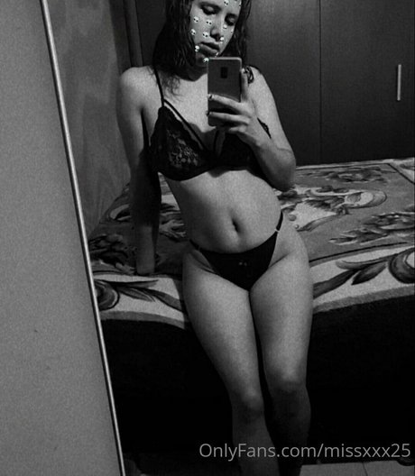 Naakte gelekte OnlyFans-foto van Missxxx25