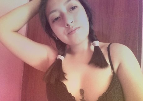 Naakte gelekte OnlyFans-foto van Trinidad26