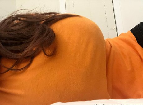 Naakte gelekte OnlyFans-foto van Mmmsoup