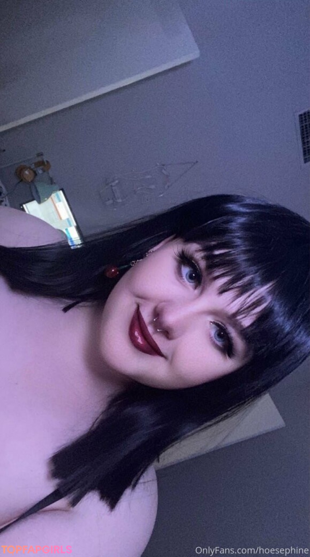 Naakte gelekte OnlyFans-foto van Hoesephine #16 Naakte gelekte OnlyFans-foto van Hoesephine #16