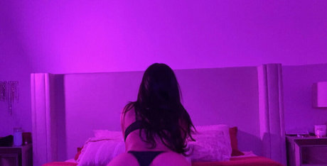 Carlyyashira