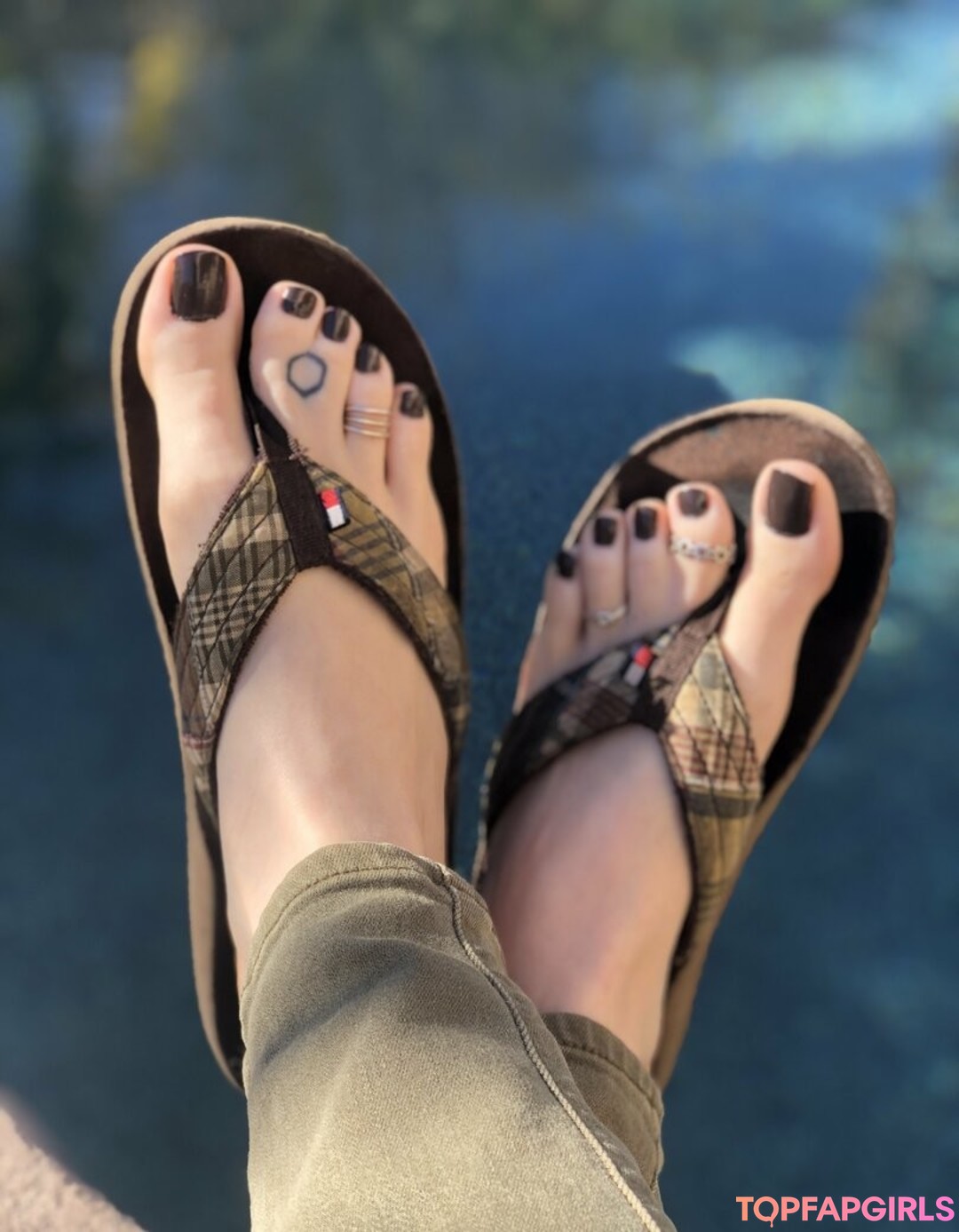 Naakte gelekte OnlyFans-foto van Cutewebbies #63 Naakte gelekte OnlyFans-foto van Cutewebbies #63