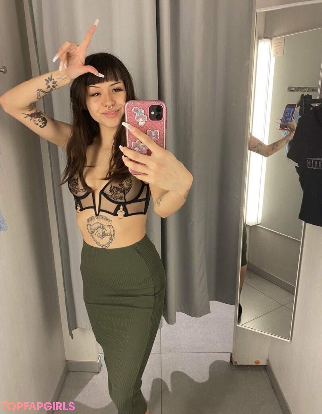 Naakte gelekte OnlyFans-foto van Bunnisdungeonxo #25 Naakte gelekte OnlyFans-foto van Bunnisdungeonxo #25