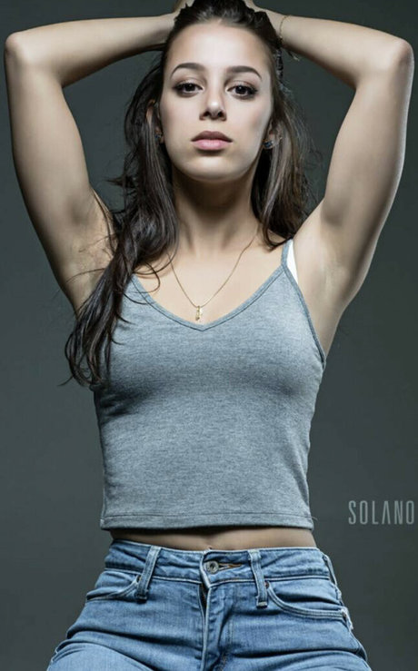 Naakte gelekte OnlyFans-foto van Izzybizzyspider