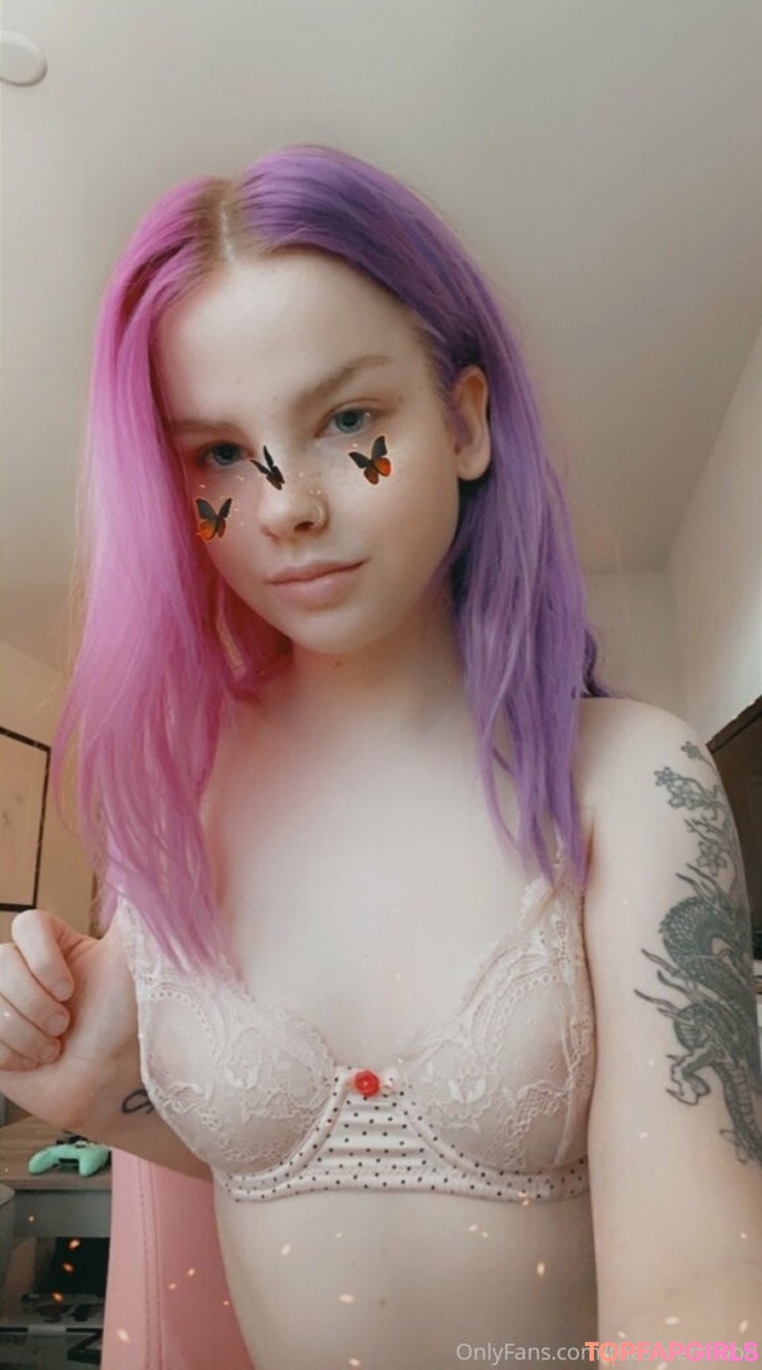 Naakte gelekte OnlyFans-foto van Thesilvermoon #1219