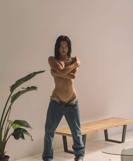 Naakte gelekte OnlyFans-foto van Wildtigersclub