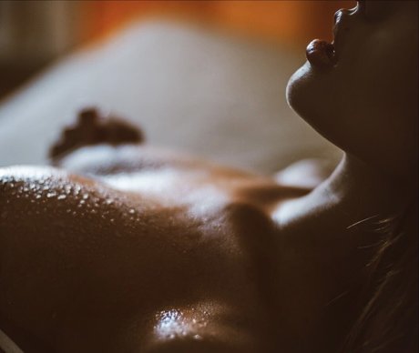 Naakte gelekte OnlyFans-foto van Pumalookprivat