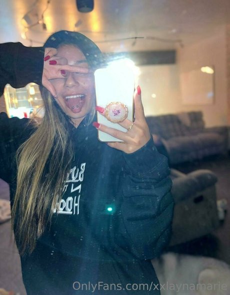 Naakte gelekte OnlyFans-foto van Xxlaynamarie