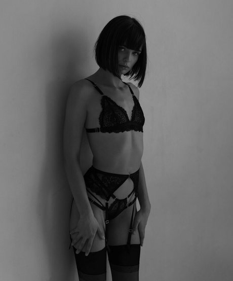 Naakte gelekte OnlyFans-foto van Marie Grippon