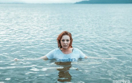 Naakte gelekte OnlyFans-foto van Juliana
