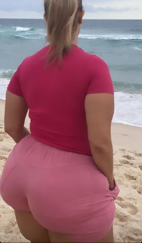 Naakte gelekte OnlyFans-foto van Helen Cristina
