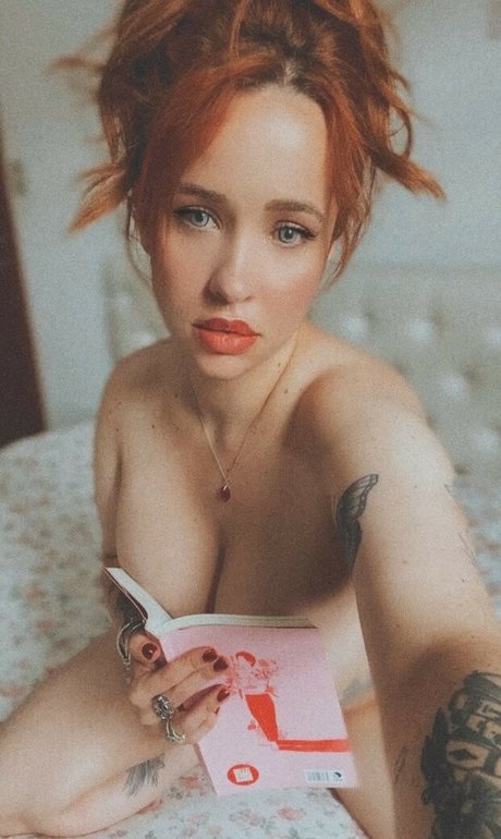 Naakte gelekte OnlyFans-foto van Marina Mamede
