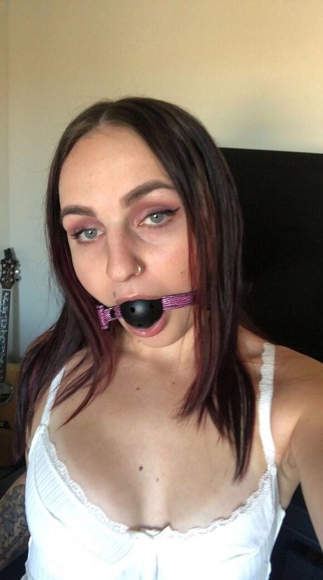 Naakte gelekte OnlyFans-foto van Summersue22