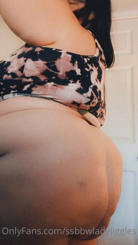 Ssbbwladyjiggles