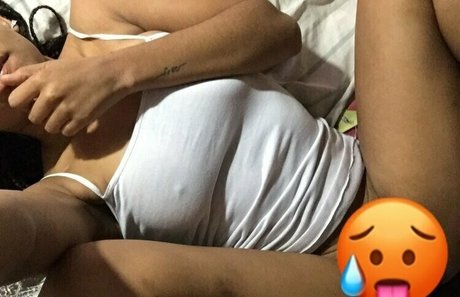 Naakte gelekte OnlyFans-foto van Isabellafans00