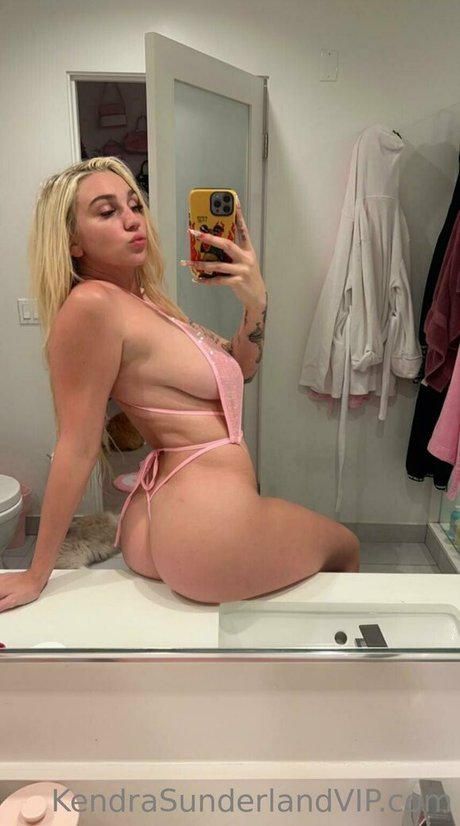 Naakte gelekte OnlyFans-foto van Kslibrarygirl