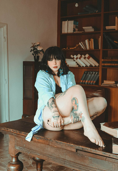Naakte gelekte OnlyFans-foto van Sweetpieiside