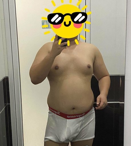 Naakte gelekte OnlyFans-foto van Wnp55535995