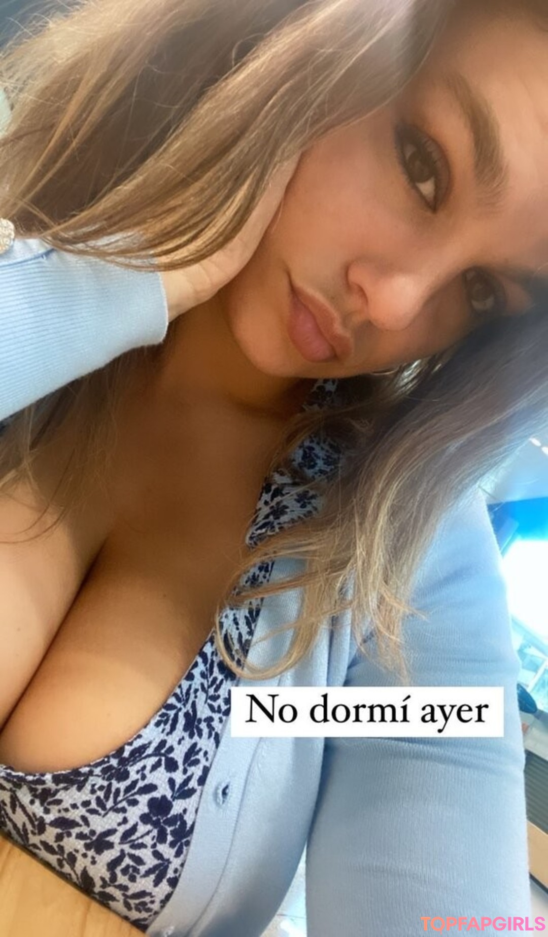 Naakte gelekte OnlyFans-foto van Acronopia #1015