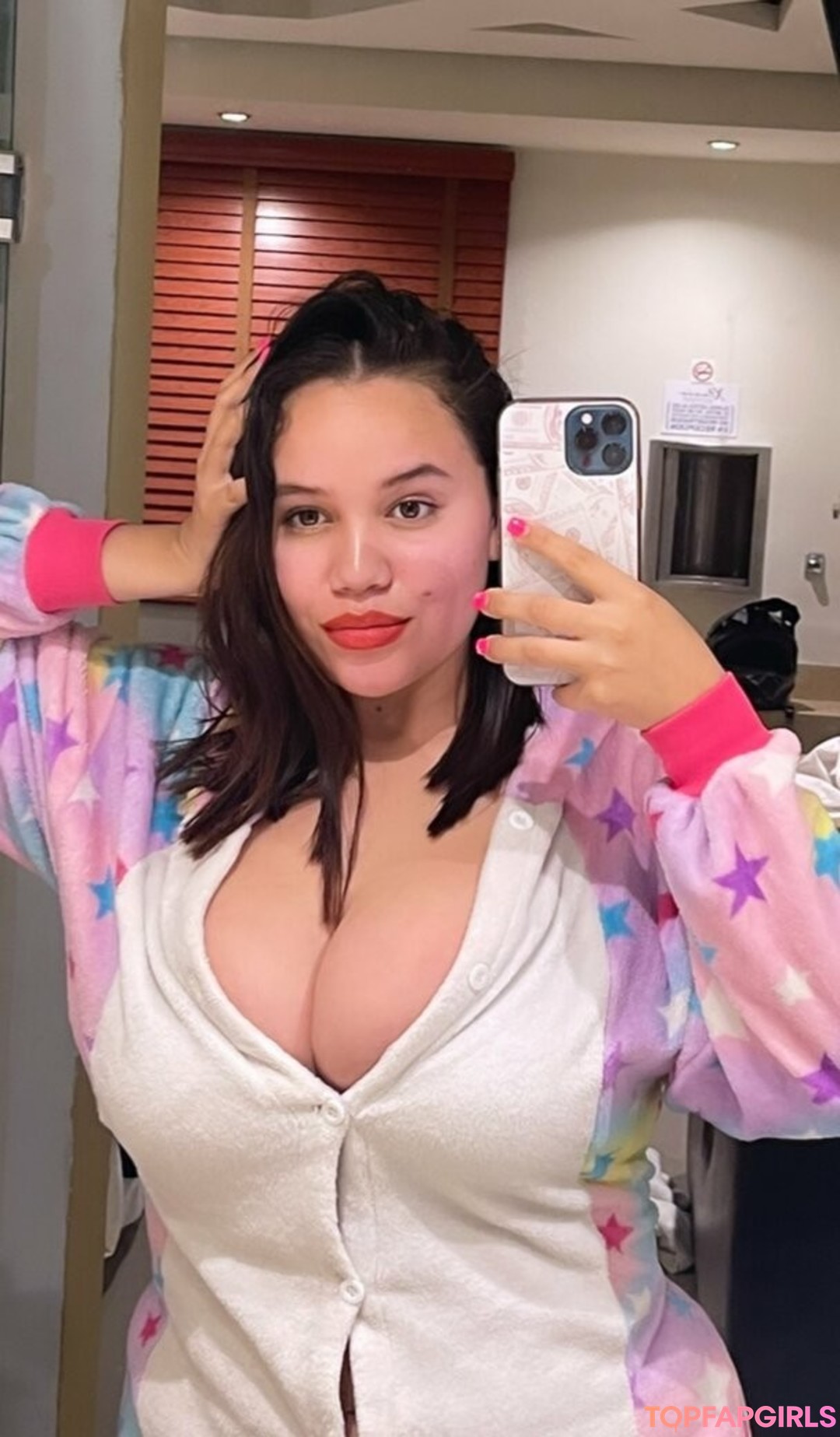 Naakte gelekte OnlyFans-foto van Aileth #16 Naakte gelekte OnlyFans-foto van Aileth #16