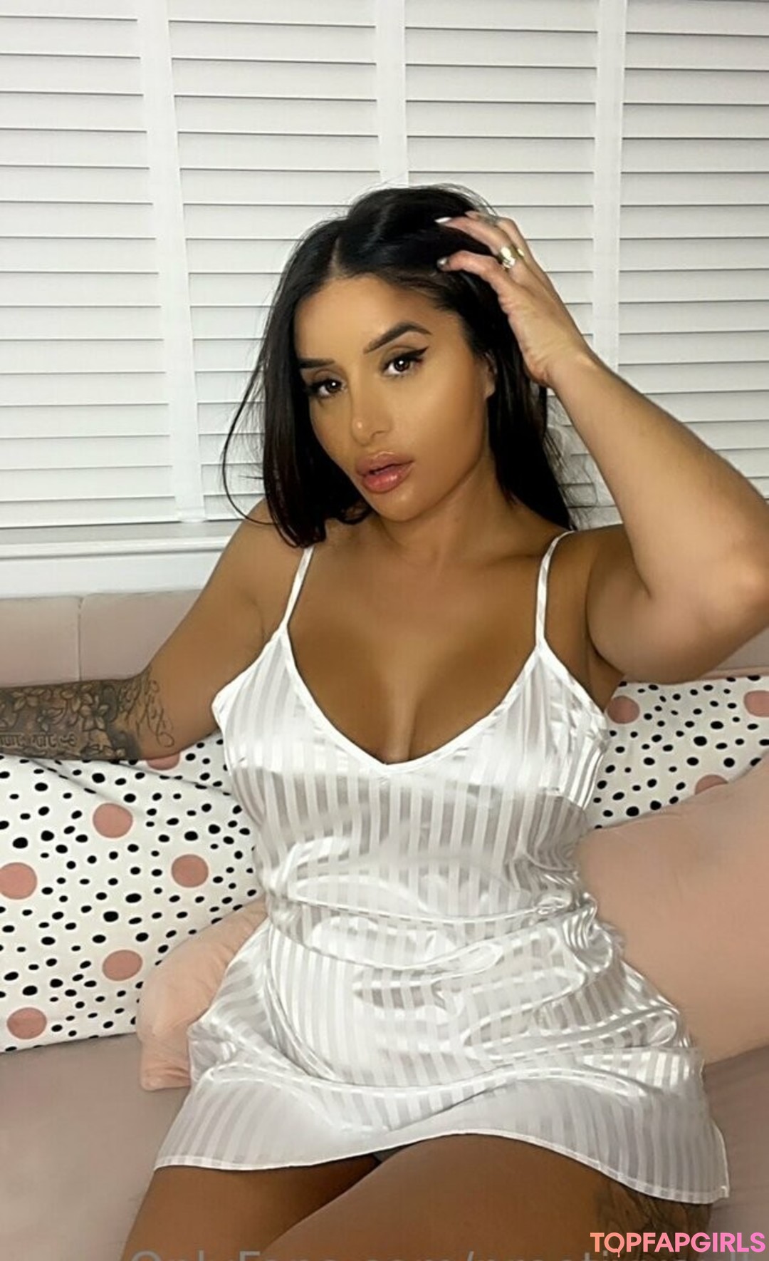 Naakte gelekte OnlyFans-foto van Preetiyvault #4 Naakte gelekte OnlyFans-foto van Preetiyvault #4