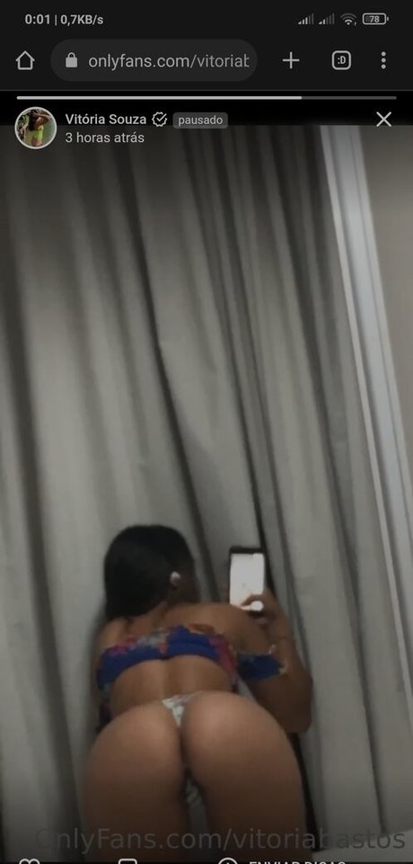 Naakte gelekte OnlyFans-foto van Vitoria Souza