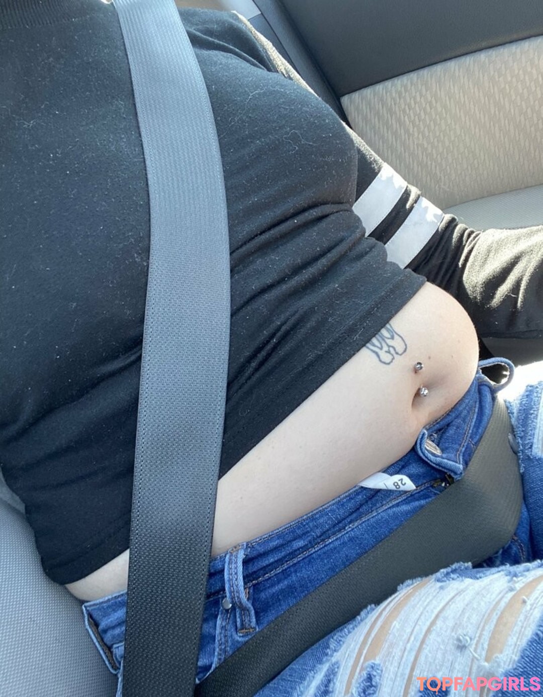 Naakte gelekte OnlyFans-foto van Bigbellybenni #24 Naakte gelekte OnlyFans-foto van Bigbellybenni #24