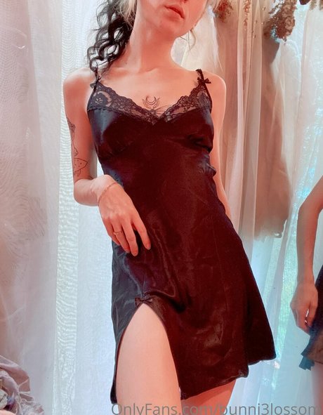 Naakte gelekte OnlyFans-foto van Bunni3lossom