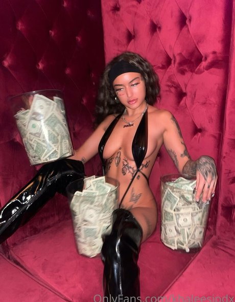 Naakte gelekte OnlyFans-foto van Earthangelaria
