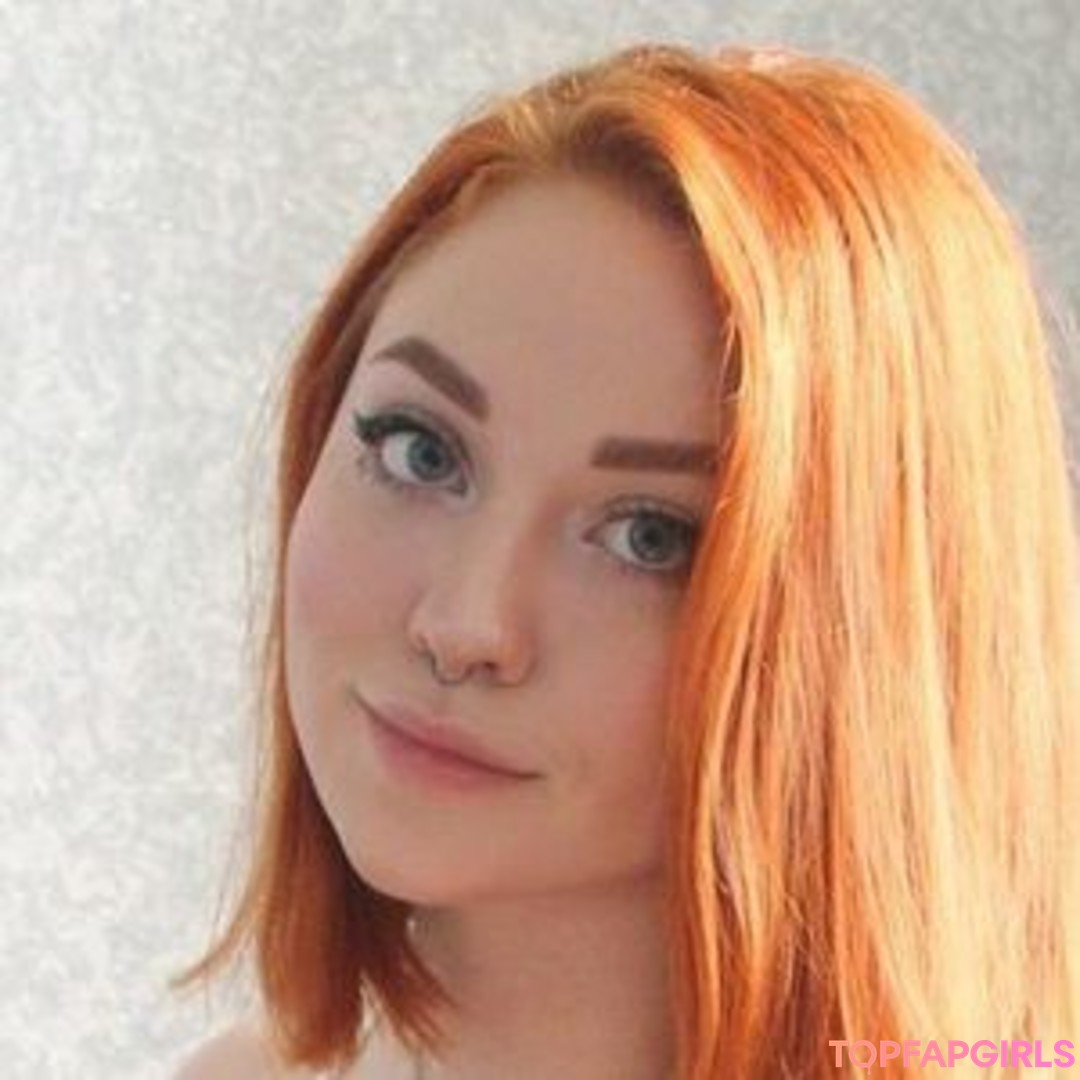 Naakte gelekte OnlyFans-foto van Apollonaswan #3 Naakte gelekte OnlyFans-foto van Apollonaswan #3