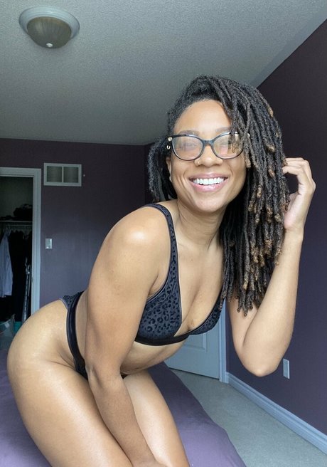 Iamkirakadence