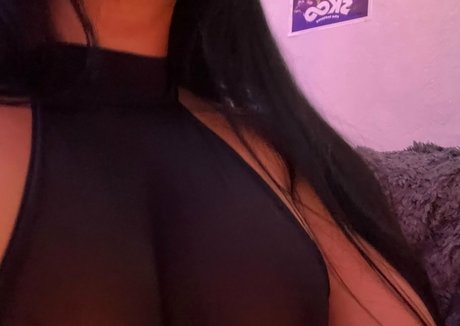 Naakte gelekte OnlyFans-foto van Milkylexii