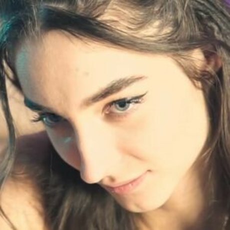 Naakte gelekte OnlyFans-foto van Angelskiss