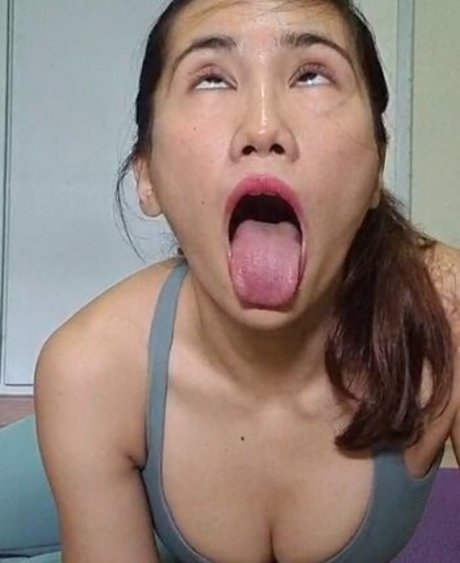 Naakte gelekte OnlyFans-foto van Offlinemandy