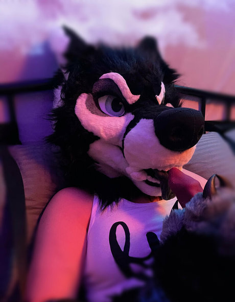 Naakte gelekte OnlyFans-foto van Emmawerewuff