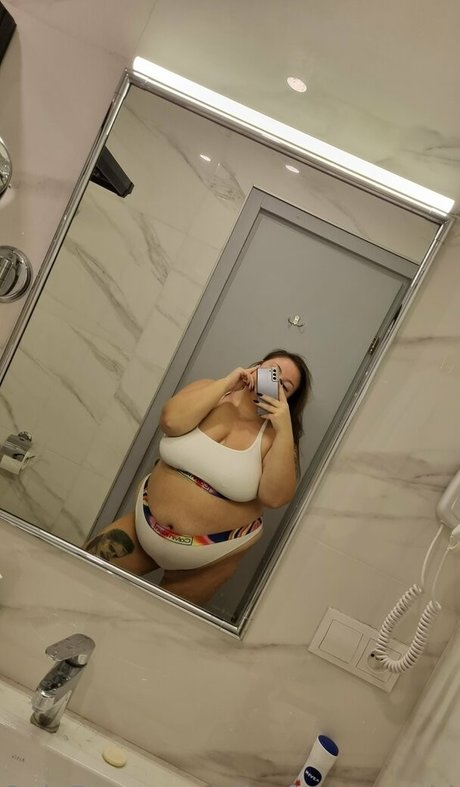 Alicefrommarsbbw