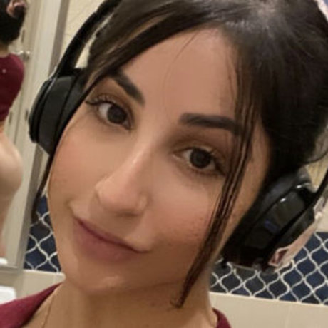 Naakte gelekte OnlyFans-foto van Hinataonig