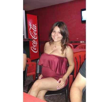 Naakte gelekte OnlyFans-foto van Maria Paola
