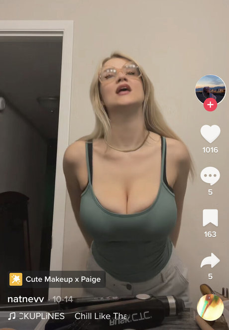 Naakte gelekte OnlyFans-foto van Natnevv