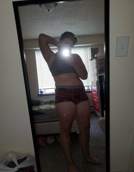 Naakte gelekte OnlyFans-foto van Knightofsin