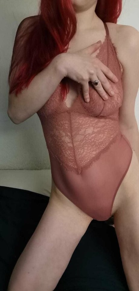 Naakte gelekte OnlyFans-foto van Yourmysticgirlfree