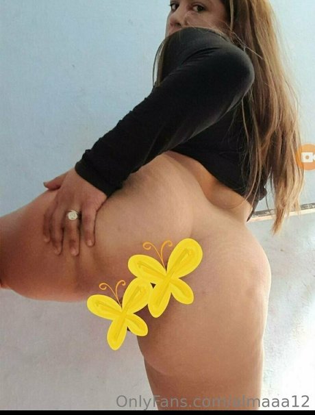 Naakte gelekte OnlyFans-foto van Almaaa12