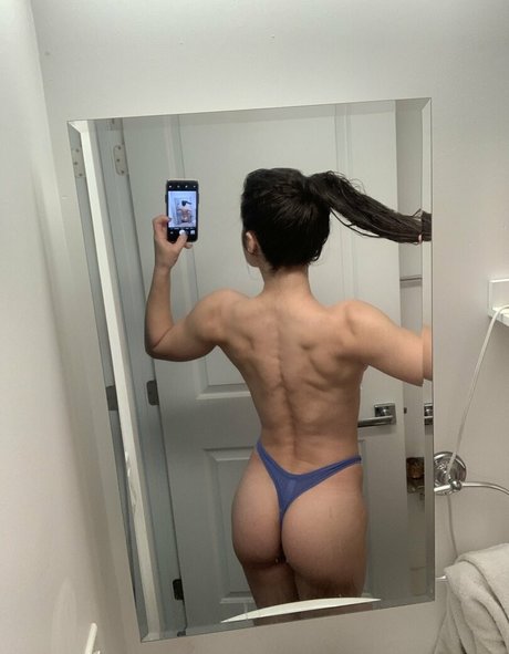 Naakte gelekte OnlyFans-foto van Abbiemaley4free